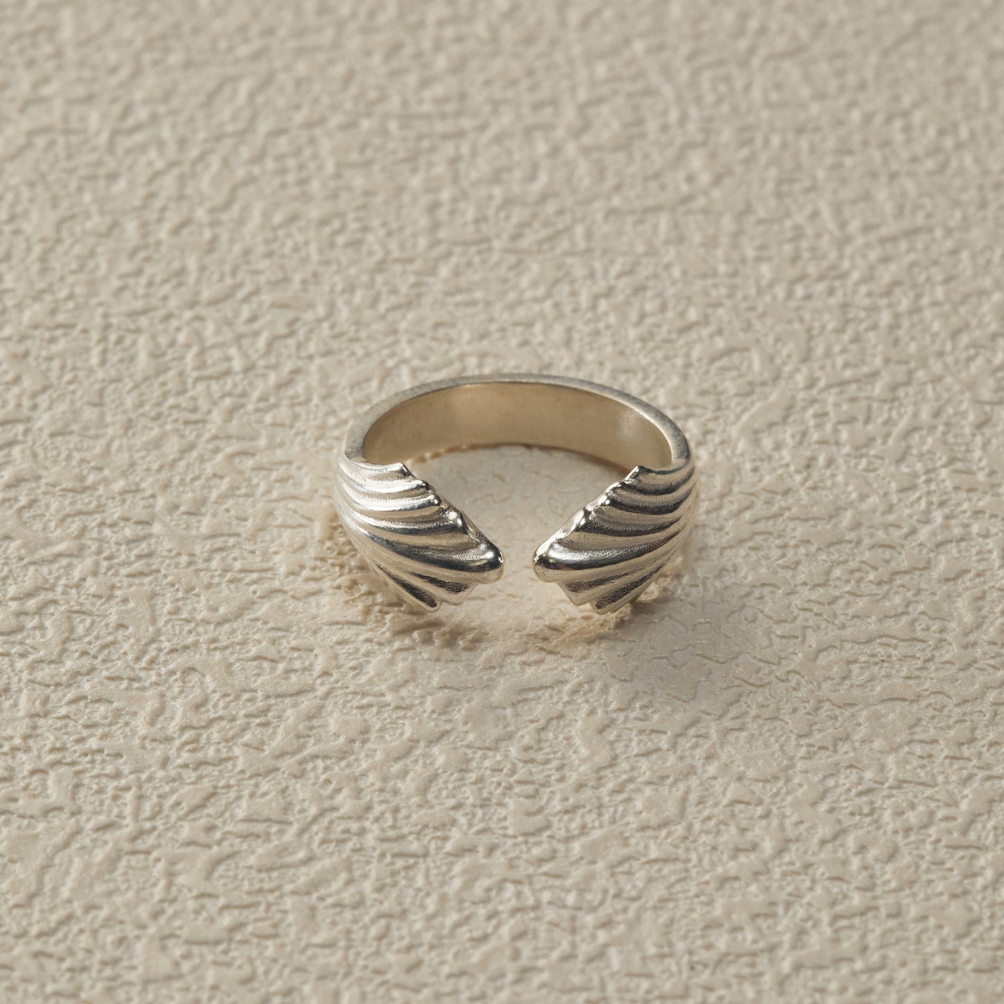 Shell Adjustable Ring - Silver